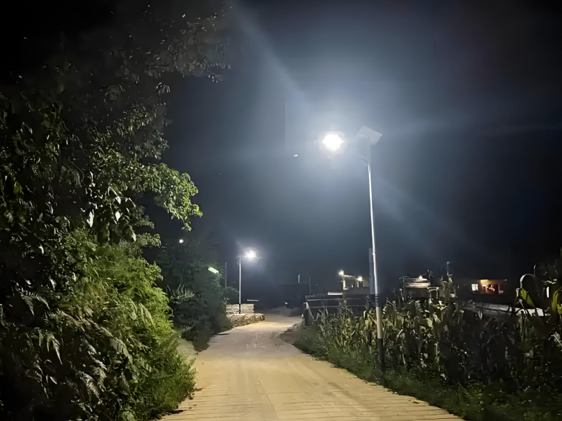 Solar Outdoor Lights in Massachusetts