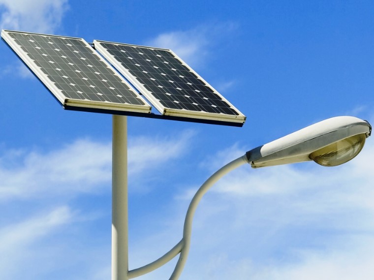 commercial solar powered parking lot lights