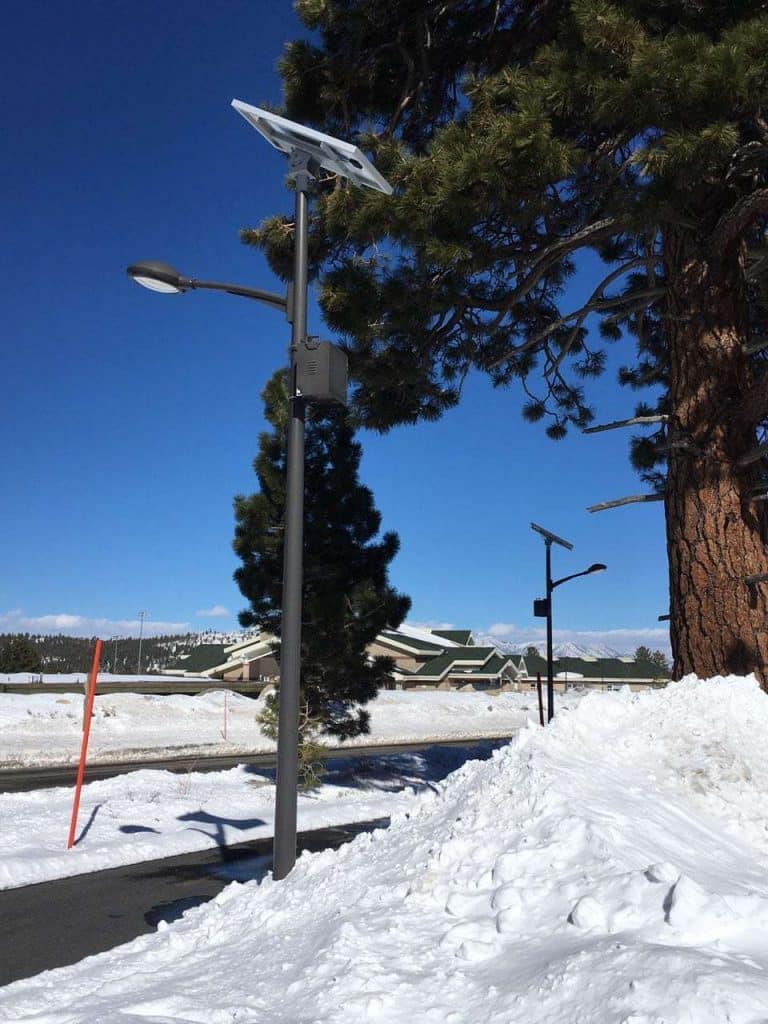 Mammoth College | Solar Pathway Lighting