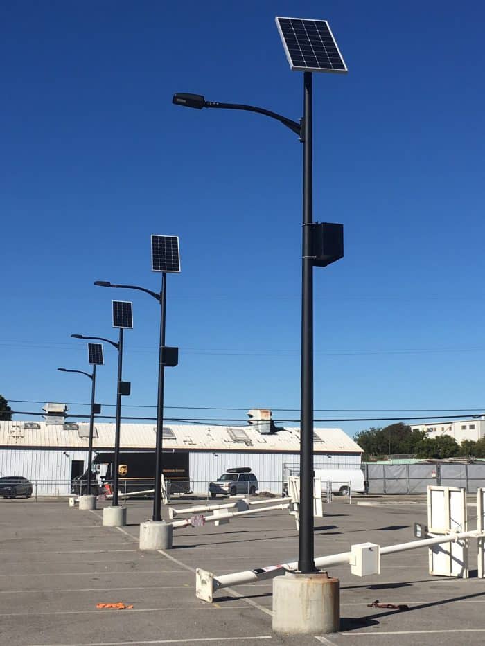 Santa Monica Airport | Parking Lot Solar Lighting